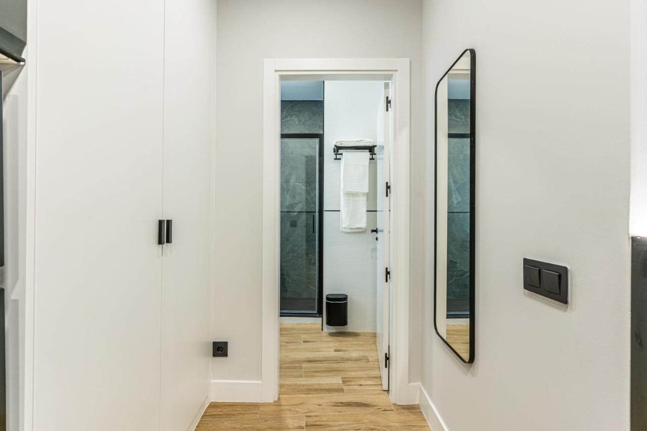 Vr Latina Apartments マドリード エクステリア 写真