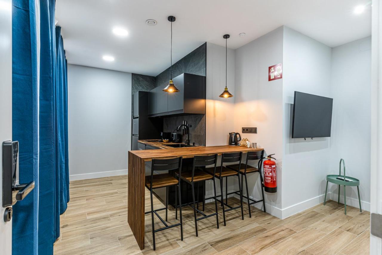 Vr Latina Apartments マドリード エクステリア 写真