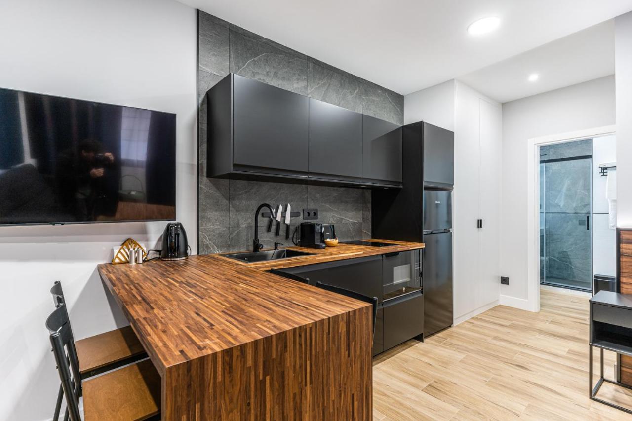 Vr Latina Apartments マドリード エクステリア 写真