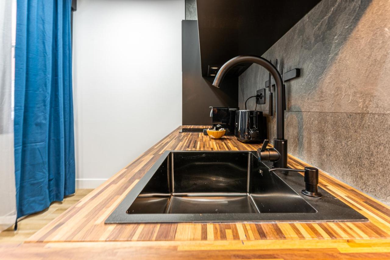 Vr Latina Apartments マドリード エクステリア 写真